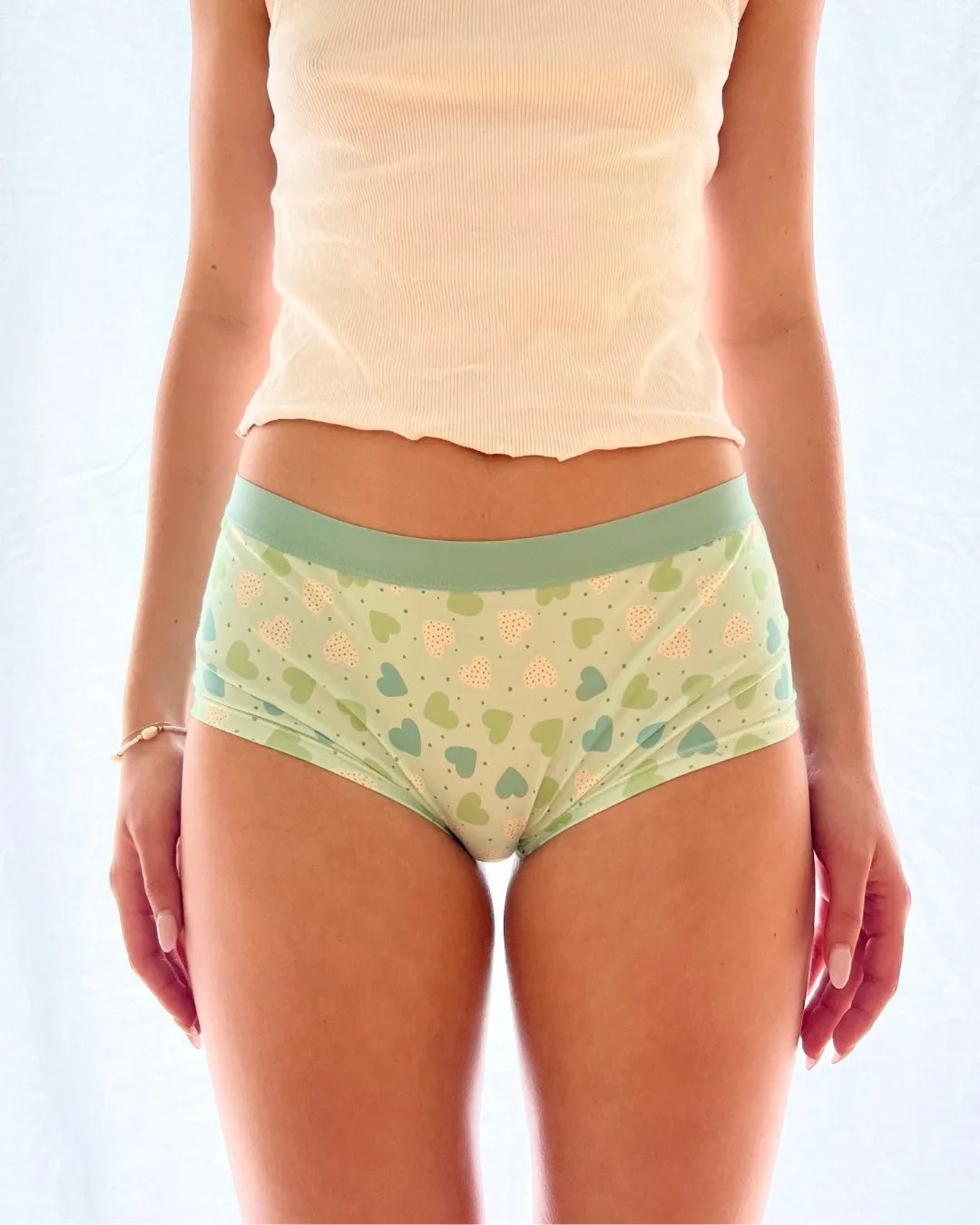 Period Underwear Teenage - Green Hearts medium absorbency | POM